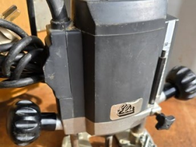 Router ELU MOF96  1/4